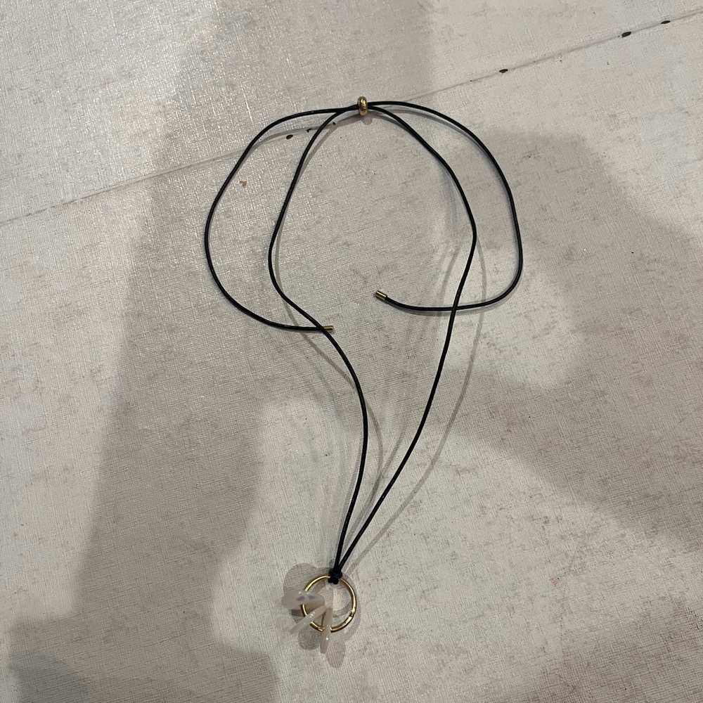 J.Crew mother of pearl rondelle style pendant Necklace. Classic!